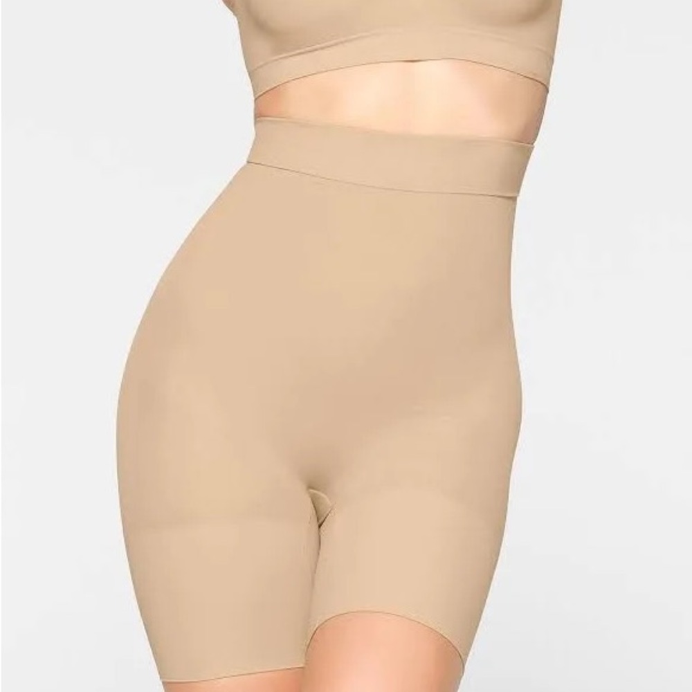 Skims Seamless High-Waist Shapewear Shorts - Tan